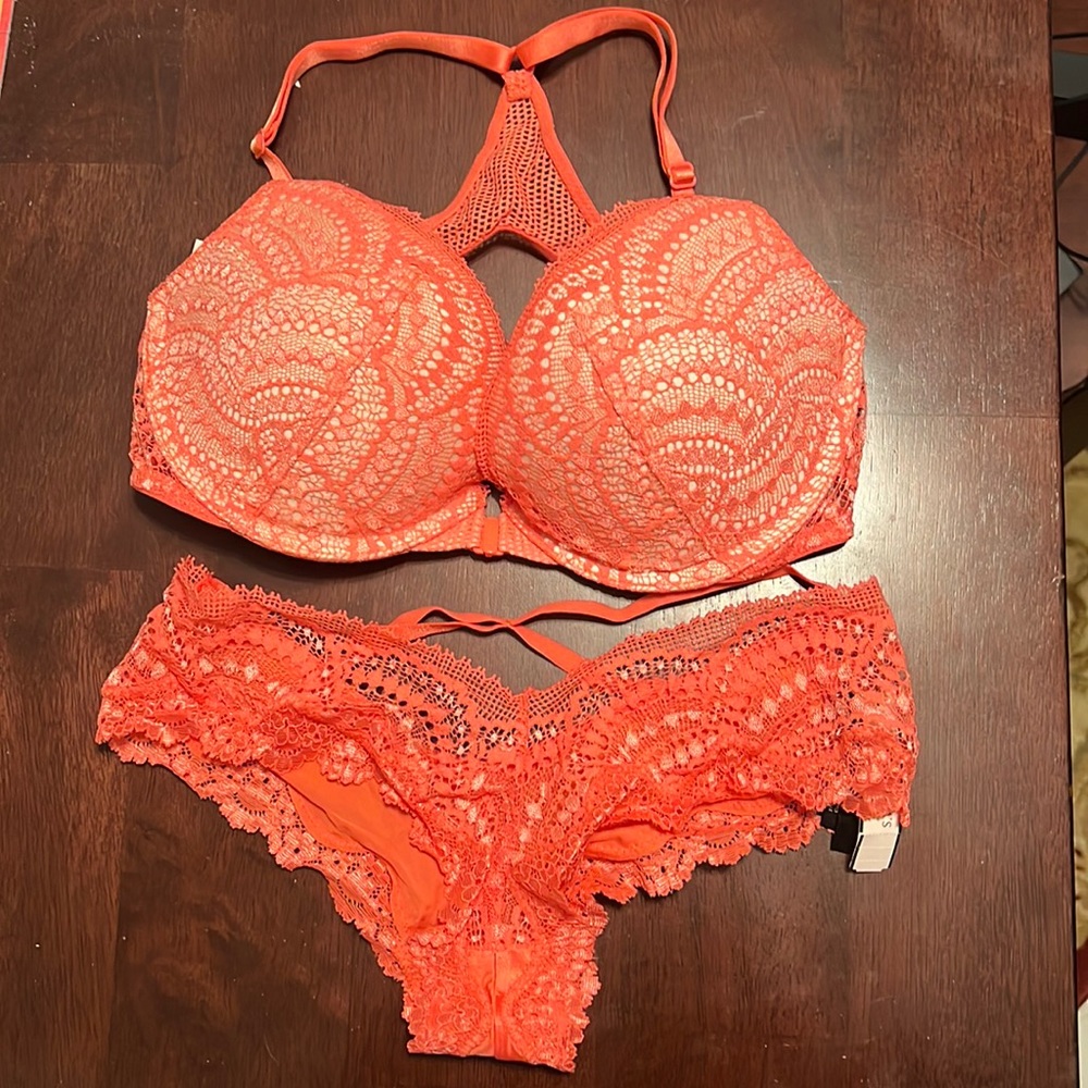 🌟2 for $50 VS very sexy push up